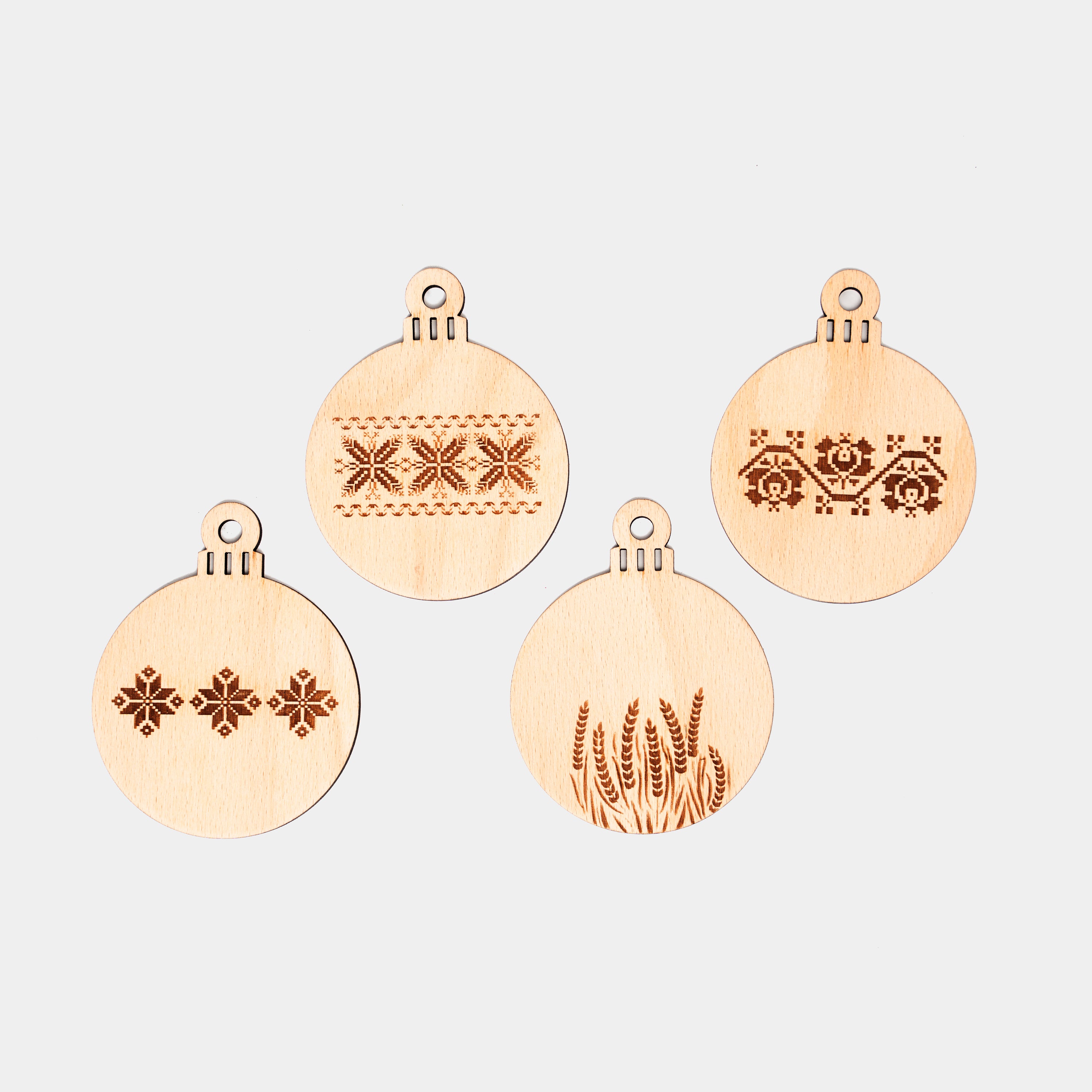 Traditional White Christmas Tree Decoration