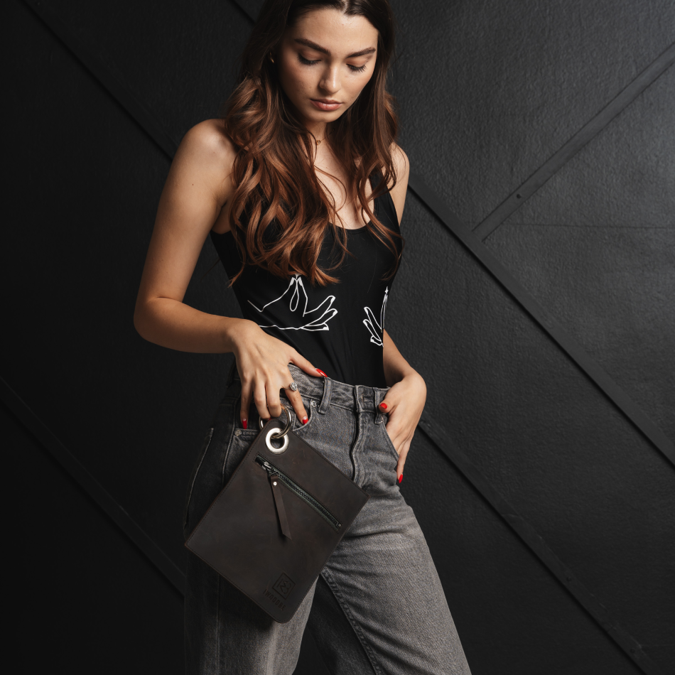 CRAZY HORSE BROWN COMPACT BAG