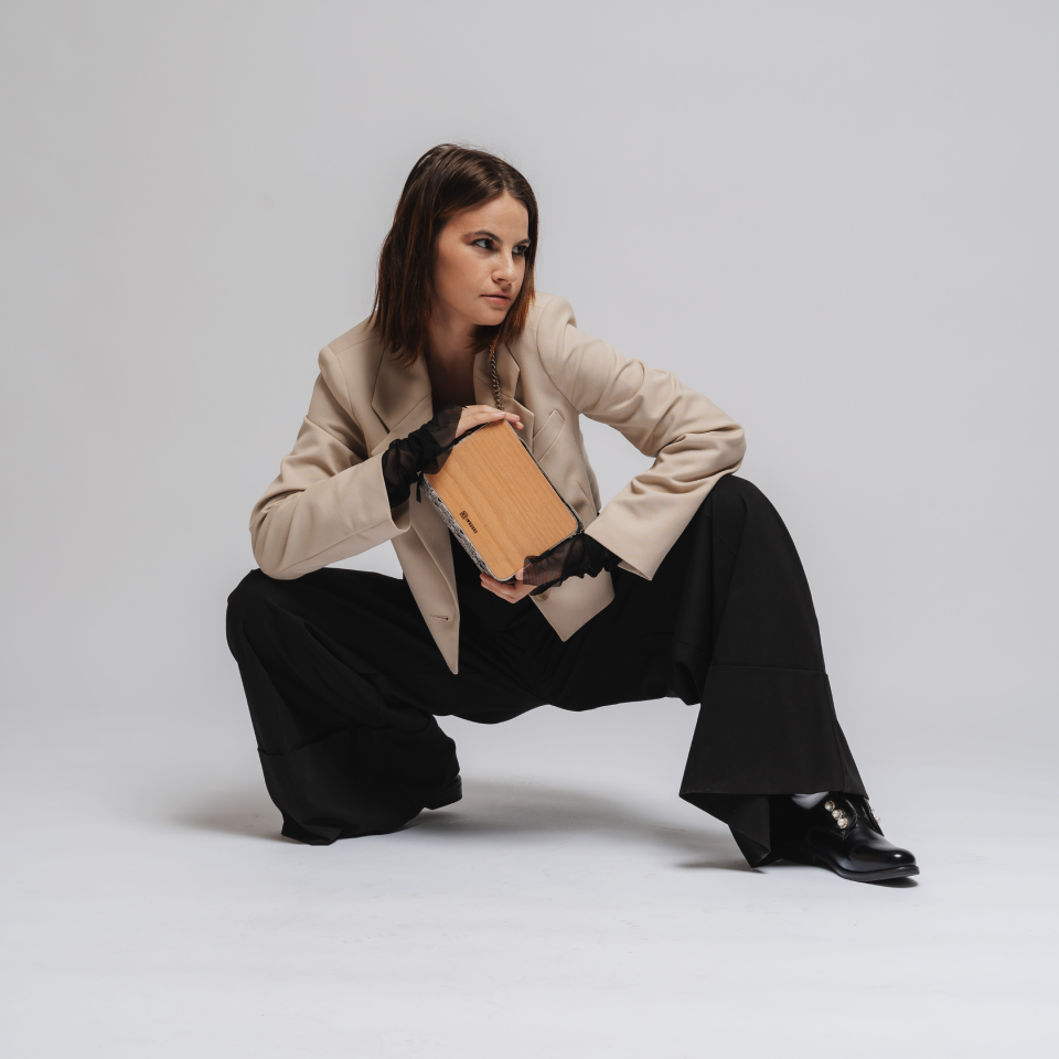 PEOPLE PRINT WOOD AND LEATHER BAG