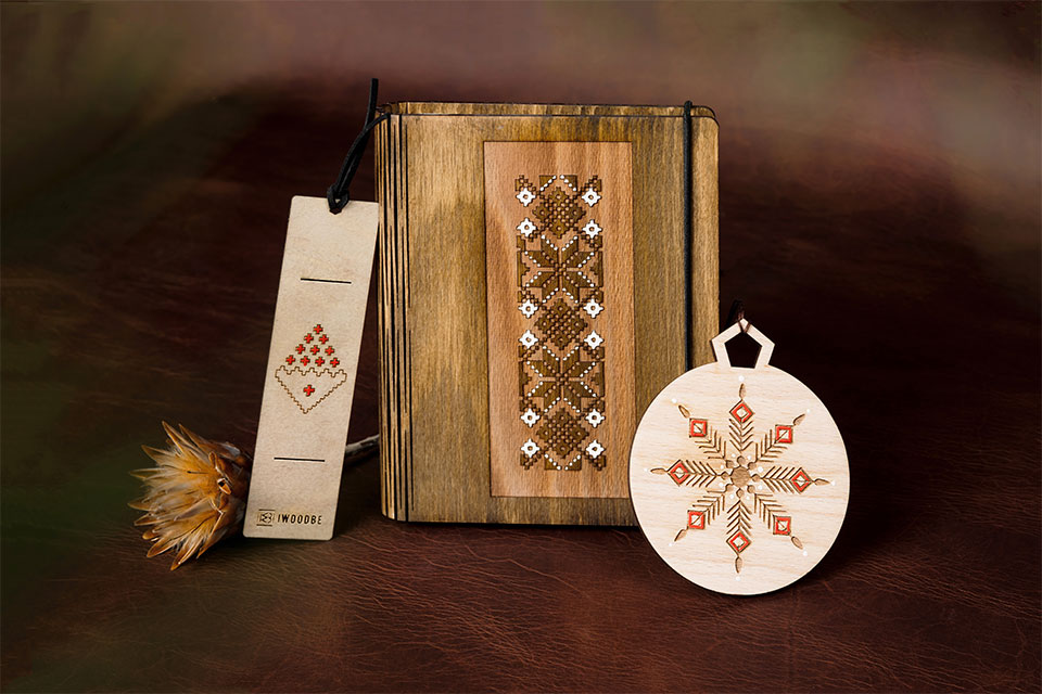TRADITIONAL GIFT PACKAGE