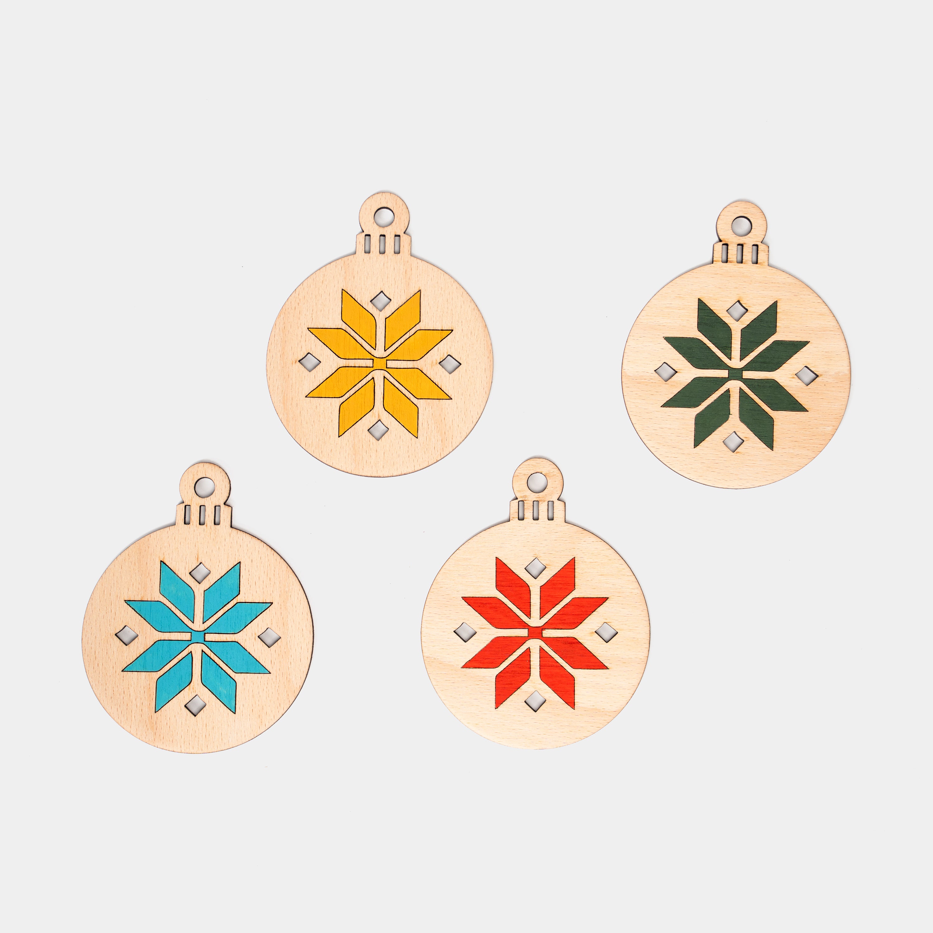 TRADITIONAL COLORED CHRISTMAS TREE DECORATION