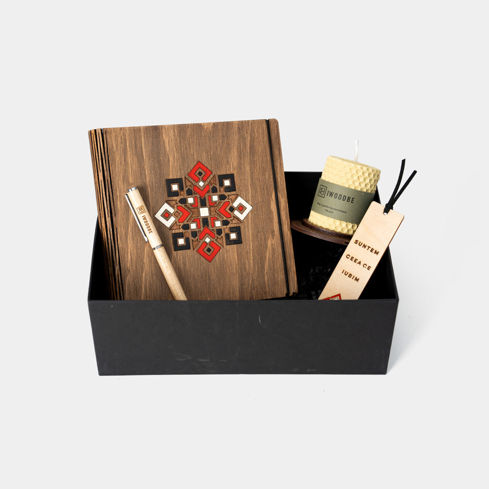 MULTICOLOR EASTER GIFT PACKAGE