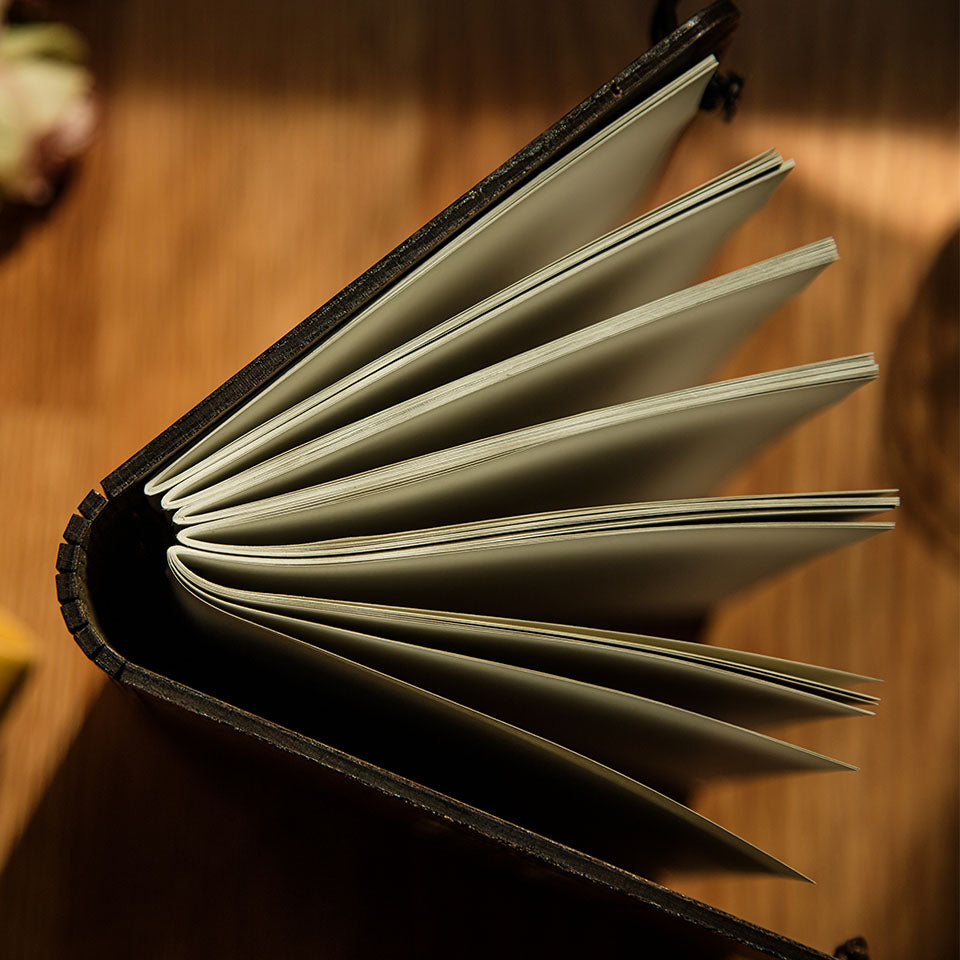 Wooden Agenda Traditional White